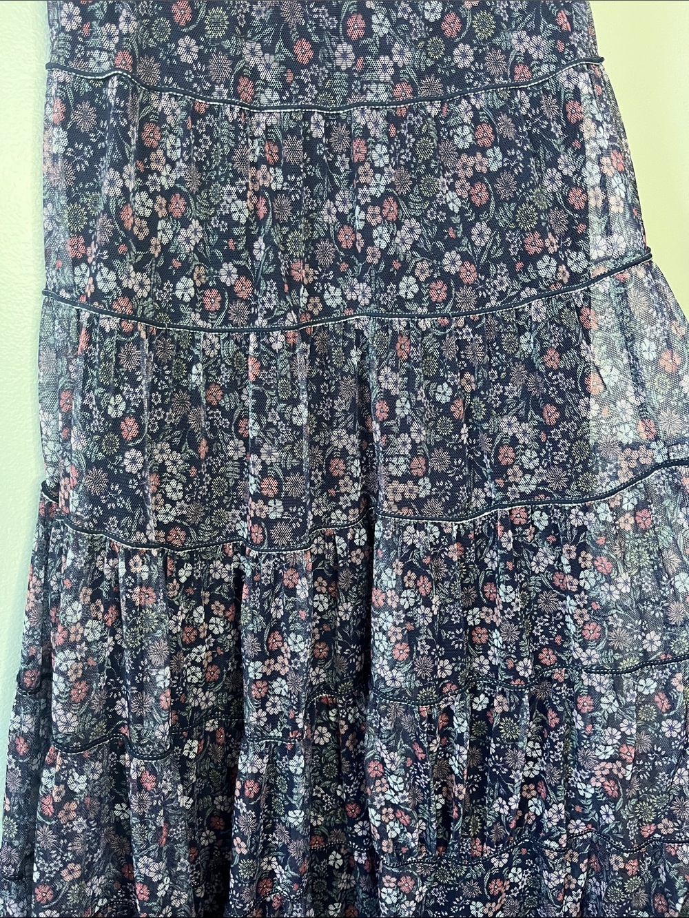 Max studio dainty floral print tiered babydoll v-neck sleeveless spring dress - Picture 9 of 9